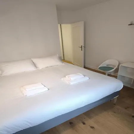 Spacious Contemporary Flat In The 15th - Mid-t דירה *